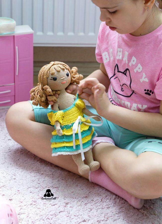 Amigurumi crochet doll pattern Sonya