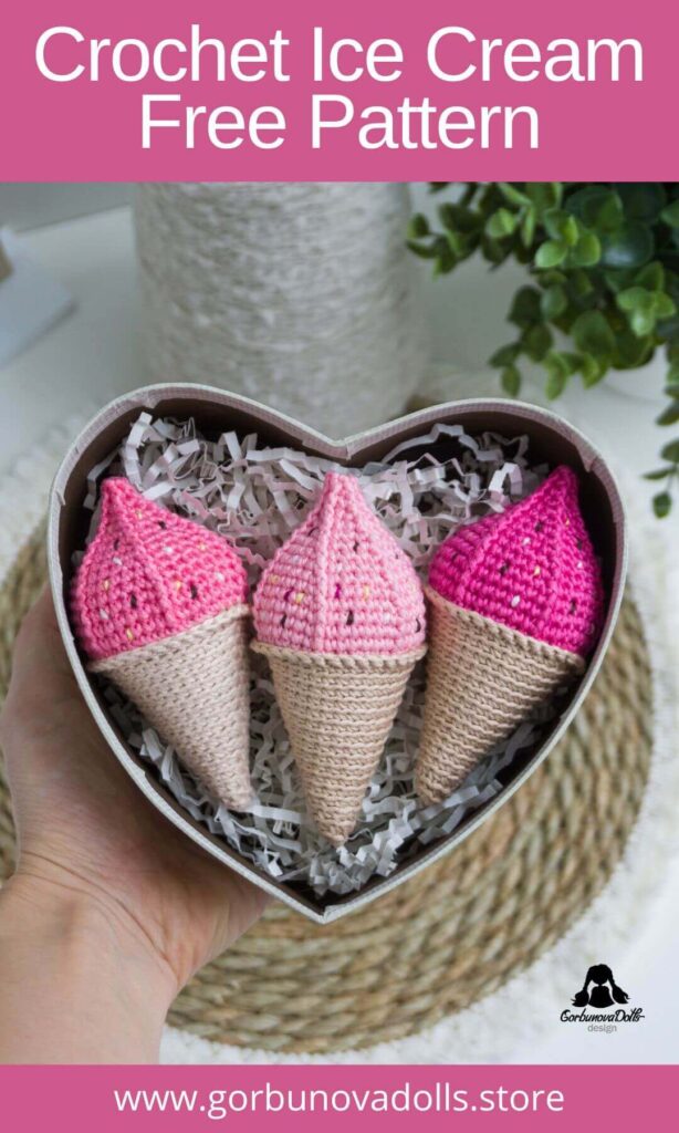 Crochet ice cream pattern – three amigurumi ice creams in a gift box