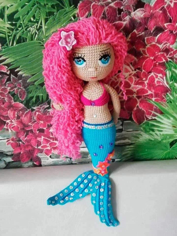 Crochet amigurumi doll pattern: Mermaid