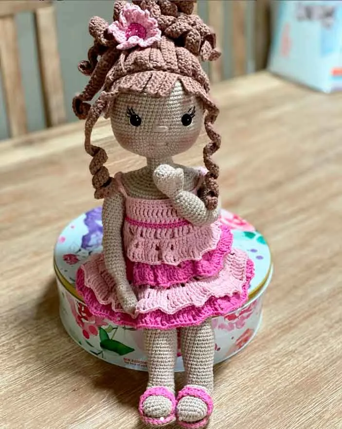 Crochet doll pattern: Emily the Doll