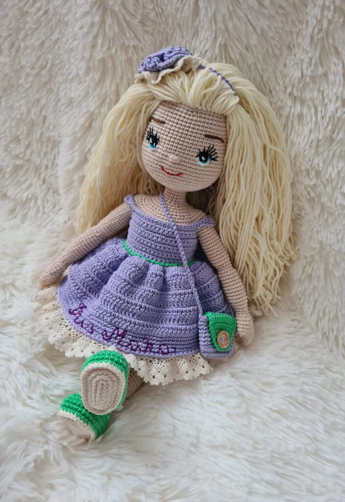 Crochet doll pattern: Emily the Doll