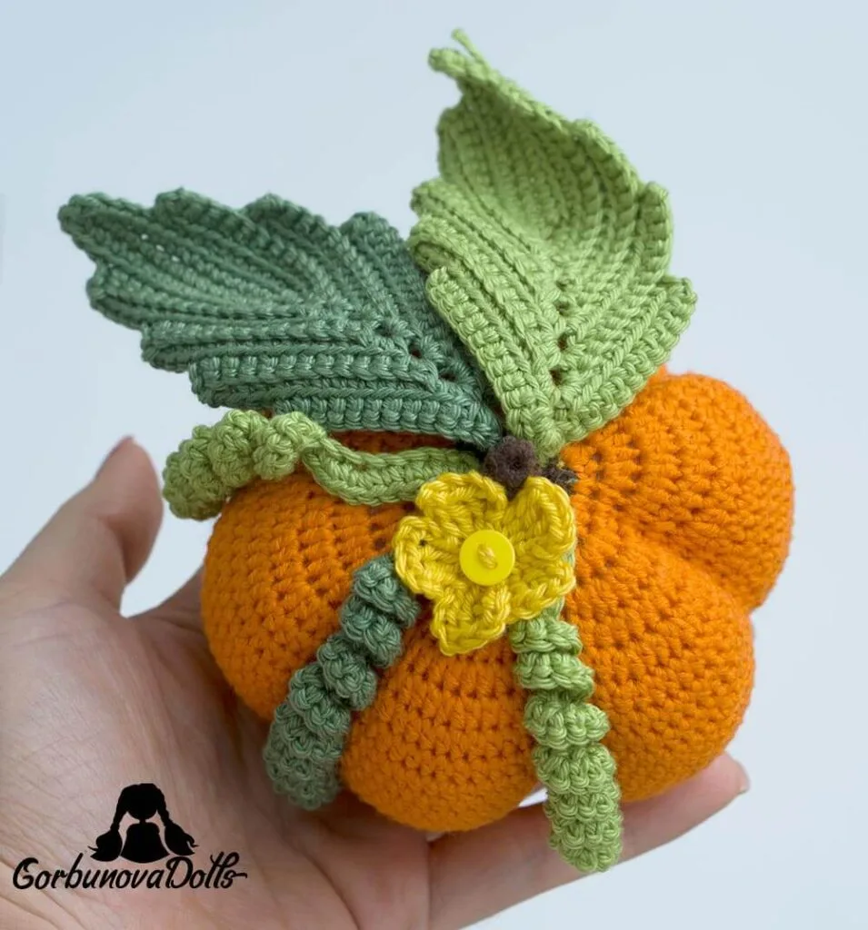 Free crochet pumpkin pattern