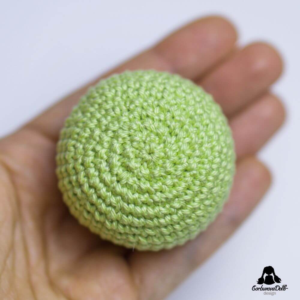 How to close a hole in Amigurumi