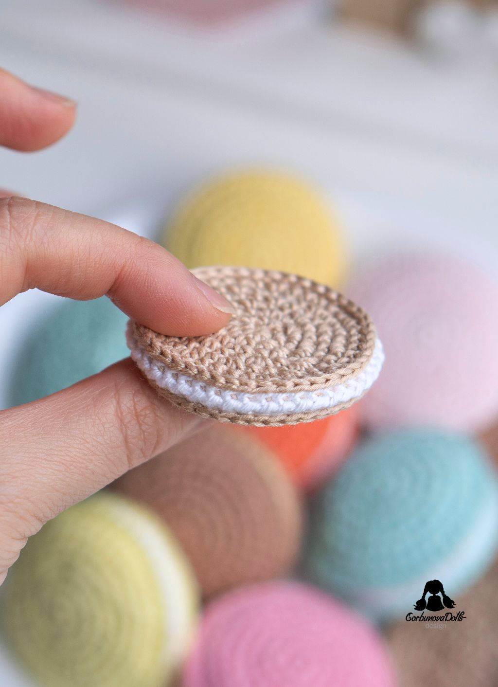 Crochet macaron pattern