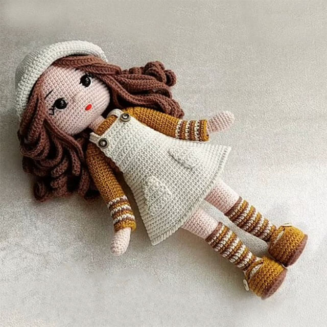 Yeliz Doll - Free Crochet Doll Patterns