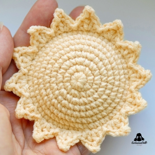 crochet sun plushie free amigurumi pattern