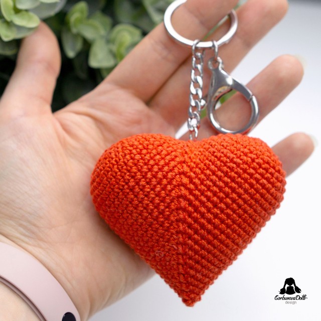 Amigurumi Heart Keychain Pattern