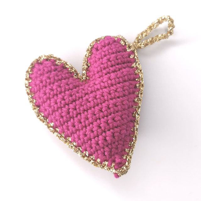 Love Heart Christmas Ornament Free Pattern