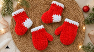 Crochet Christmas Stocking and Mitten – Free Pattern
